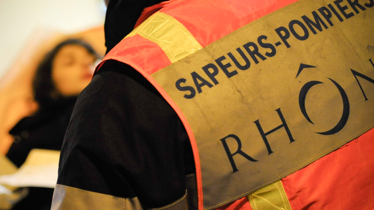 Un jeune homme de 24 ans chute du 3ème étage à Lyon Un jeune homme de 24 ans chute du 3ème étage à Lyon