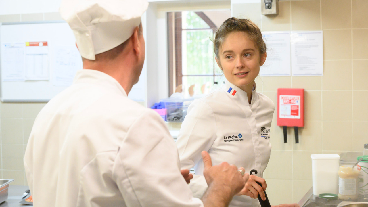 Un plat de Naïs Pirollet proposé dans les lycées de la région