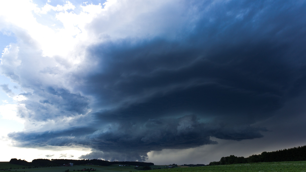 Vent et orages : le Rhône en vigilance ce lundi Vent et orages : le Rhône en vigilance ce lundi