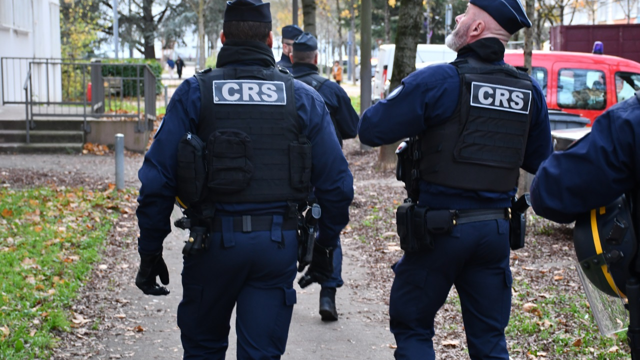 Villeurbanne : après une nouvelle fusillade, le préfet renforce la présence policière avec des CRS Villeurbanne : après une nouvelle fusillade, le préfet renforce la présence policière avec des CRS