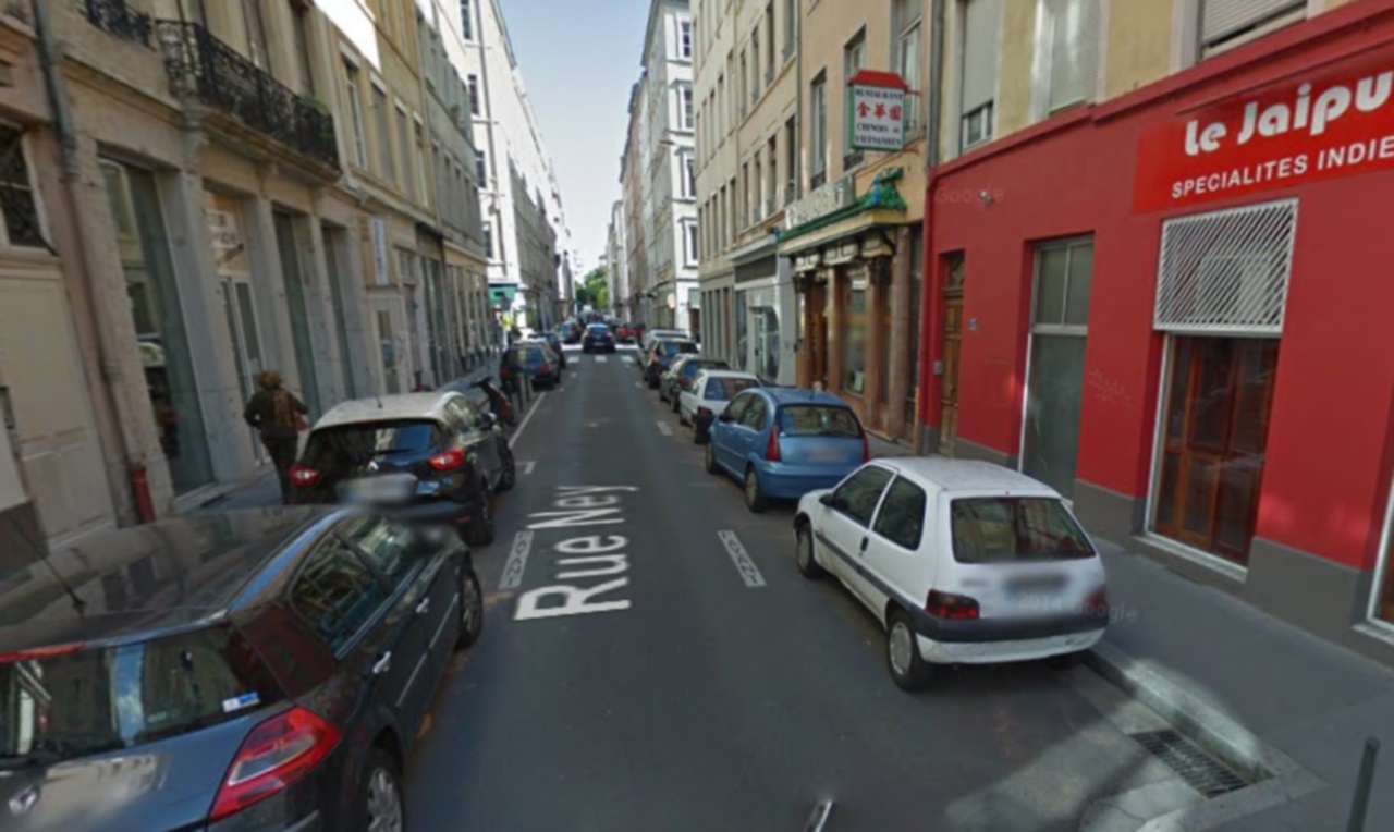 La Rue Ney coupée à cause d'une fuite de gaz La Rue Ney coupée à cause d'une fuite de gaz