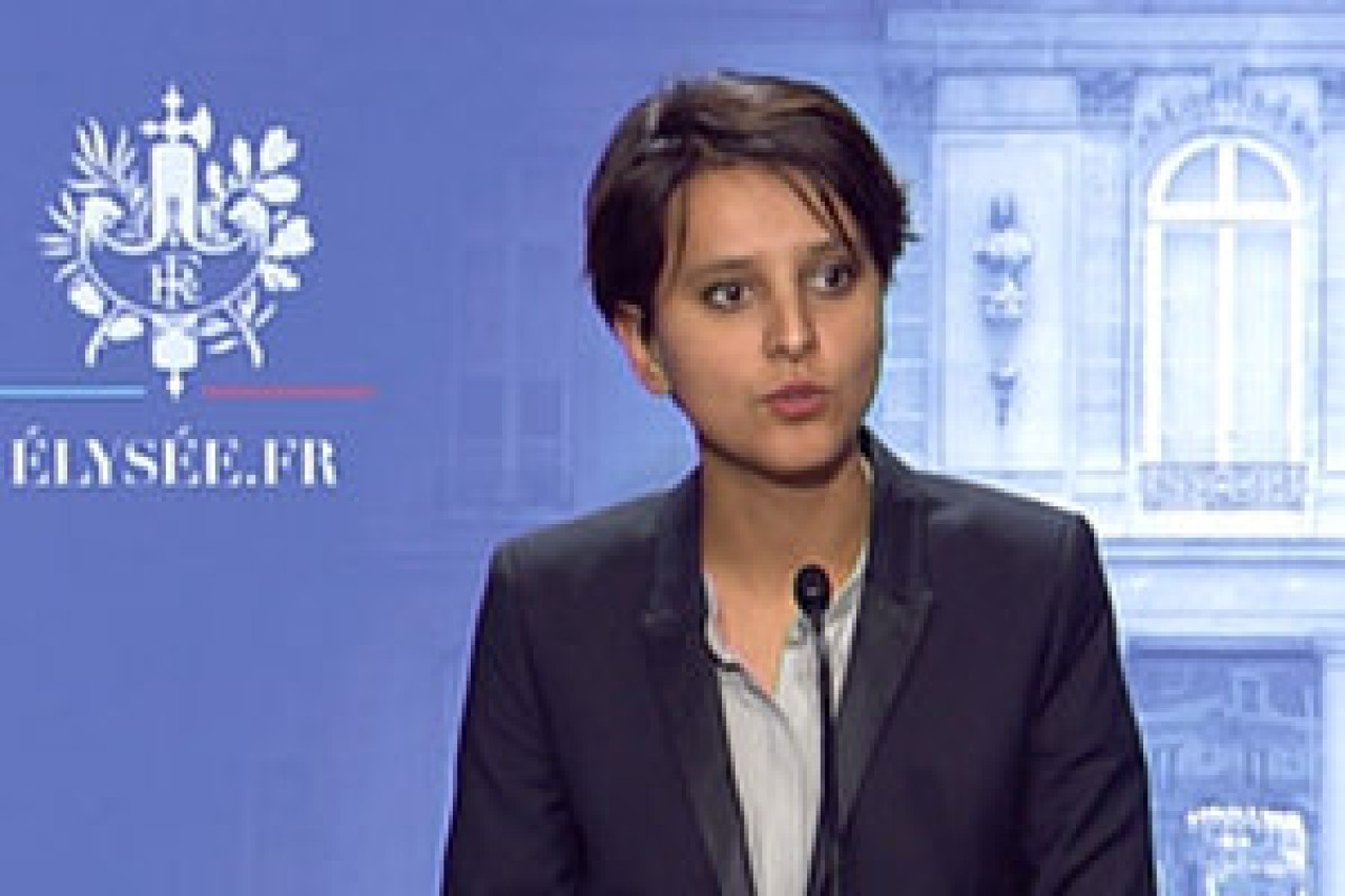 Najat Vallaud-Belkacem dans le grand bain