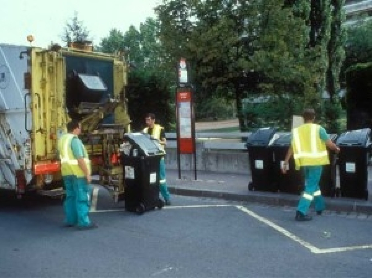 Les éboueurs du Grand Lyon convoqués devant la justice mercredi Les éboueurs du Grand Lyon convoqués devant la justice mercredi
