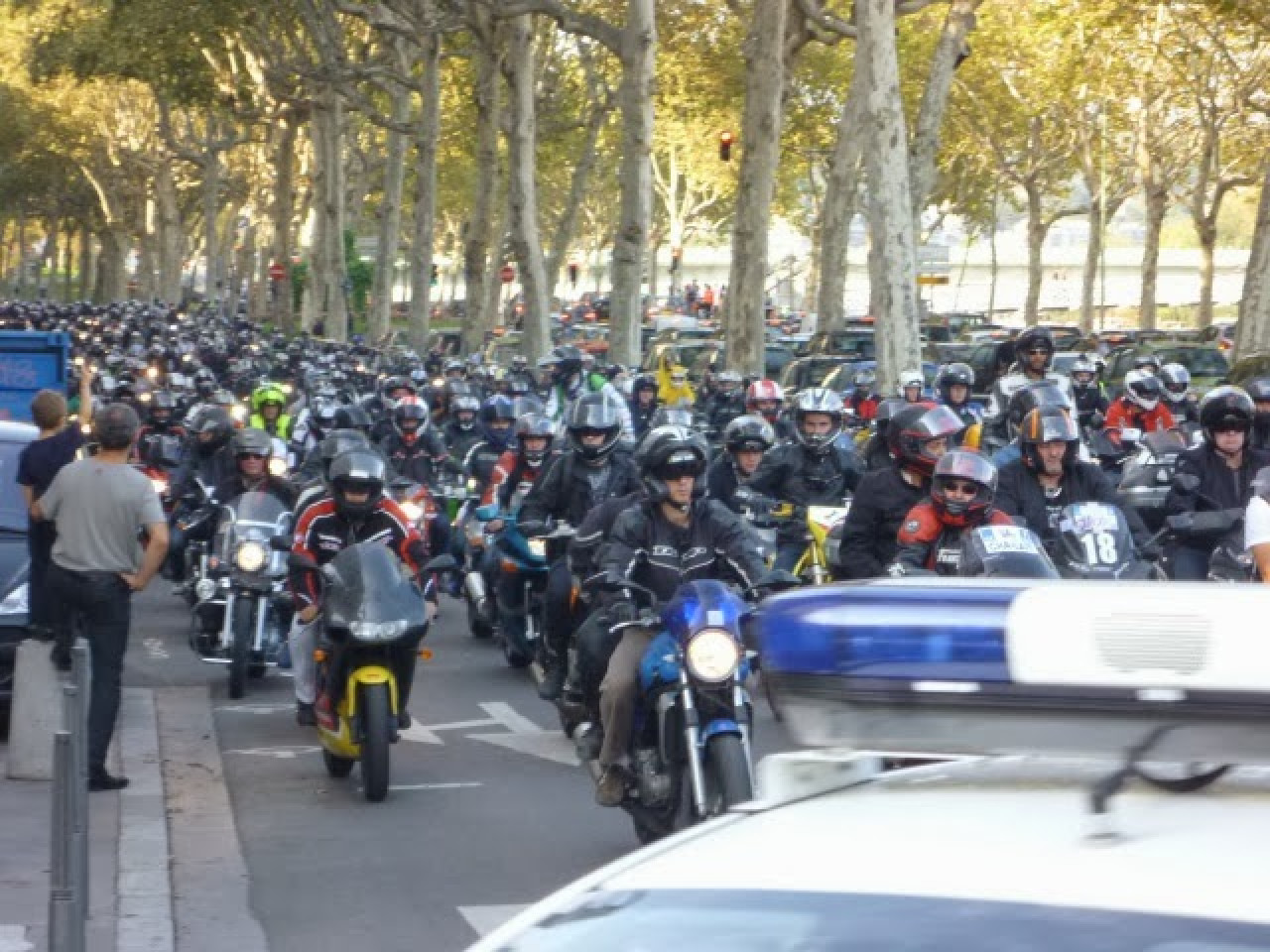 Attentats de Paris : un rassemblement des motards ce samedi &agrave; Lyon