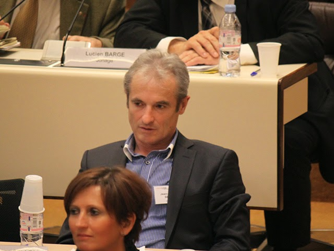 Rh&ocirc;ne : le maire fait cesser une f&ecirc;te de mariage apr&egrave;s les attentats de Paris