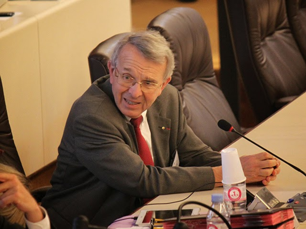 Rh&ocirc;ne : ces &eacute;lus qui r&eacute;clament et obtiennent un mandat honorifique de conseiller g&eacute;n&eacute;ral