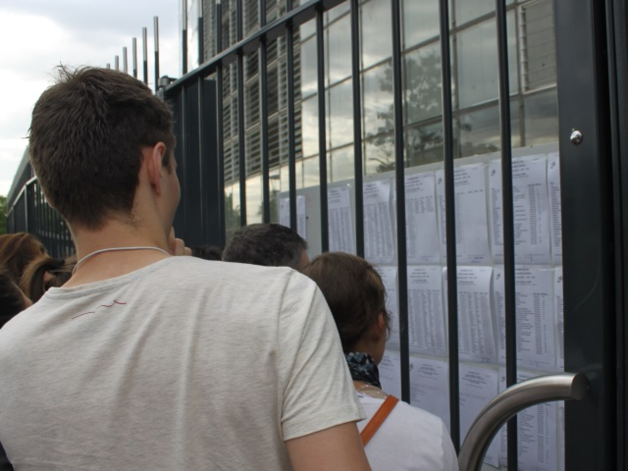 Lyon : oubliés d'être inscrits, des lycéens n'ont pas pu passer un oral du bac Lyon : oubliés d'être inscrits, des lycéens n'ont pas pu passer un oral du bac