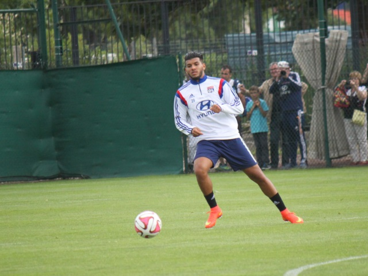 OL : l’énigme Farès Bahlouli signe à Monaco (officiel) OL : l’énigme Farès Bahlouli signe à Monaco (officiel)