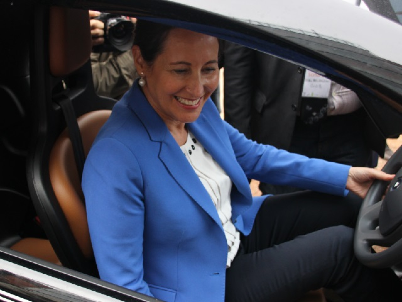 Le sommet mondial Climat et Territoires de Lyon d&eacute;sert&eacute; par Royal et Fabius