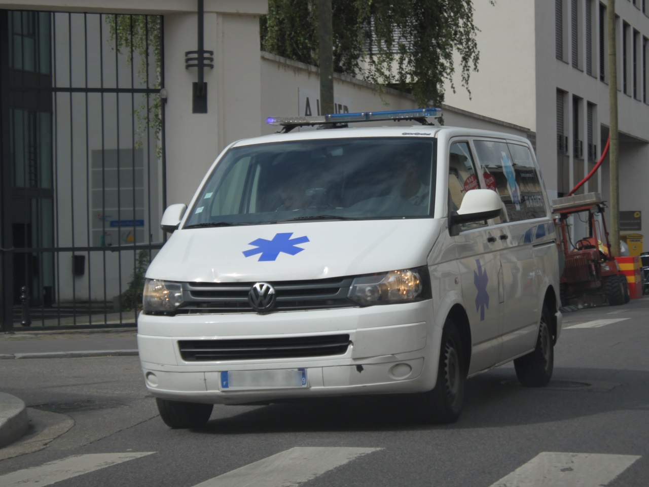 Près de 800 000 euros d'escroquerie pour le gérant de sociétés d'ambulances Près de 800 000 euros d'escroquerie pour le gérant de sociétés d'ambulances