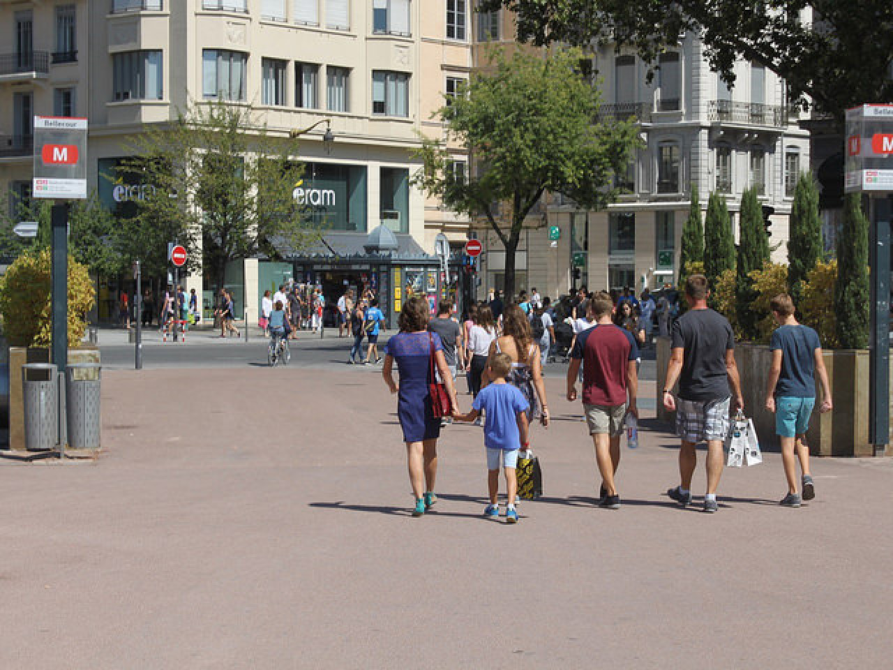 Les pi&eacute;tons lyonnais ont-ils un comportement dangereux ?