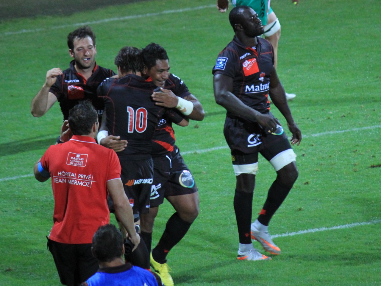 En leader, le LOU s'impose face au Stade Montois (40-15)