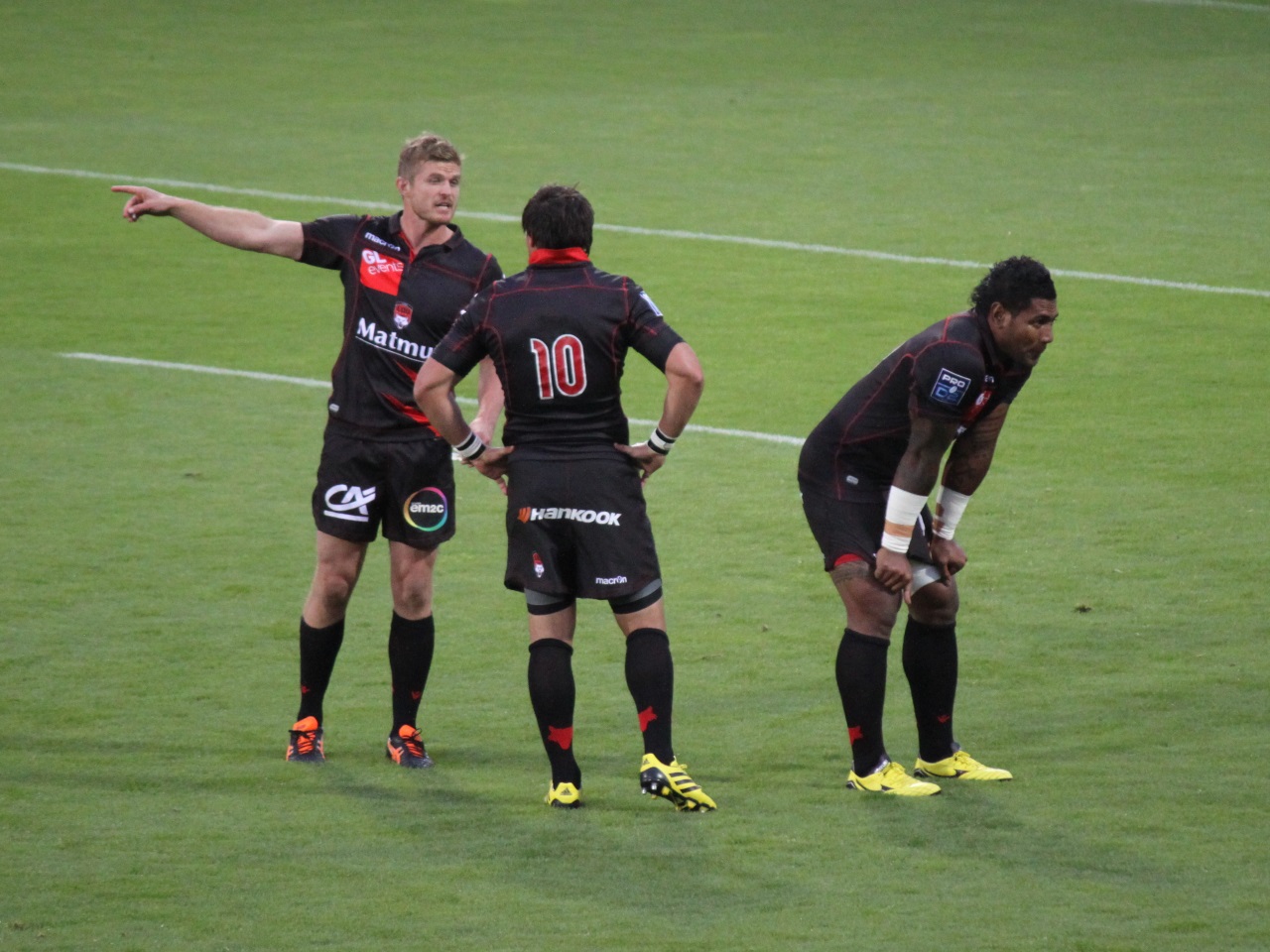 Le LOU tombe à Aurillac (23-21)