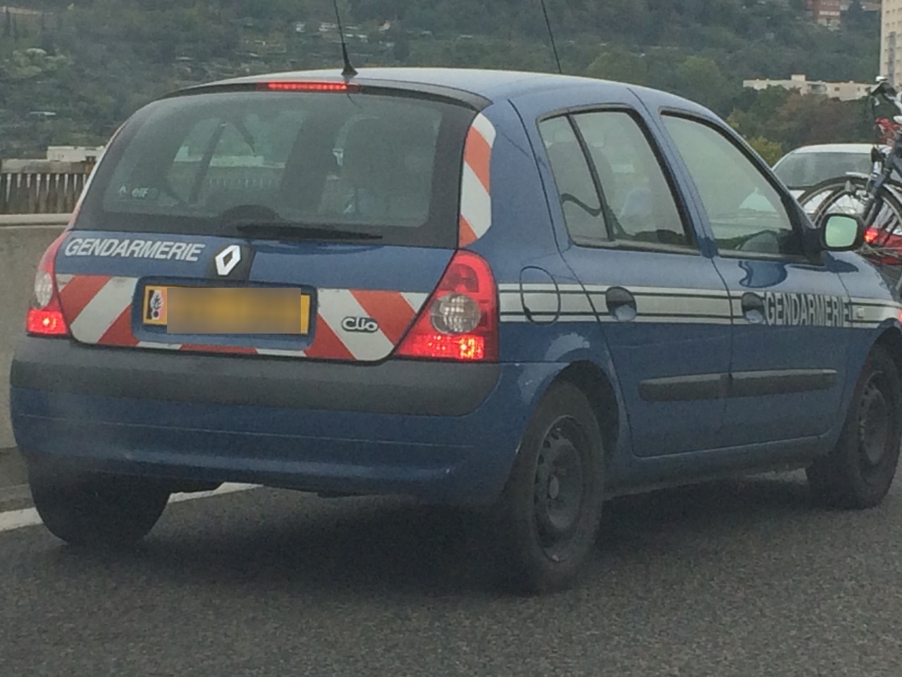 Saint-Romain-en-Gal : une conductrice âgée de 12 ans et demi Saint-Romain-en-Gal : une conductrice âgée de 12 ans et demi