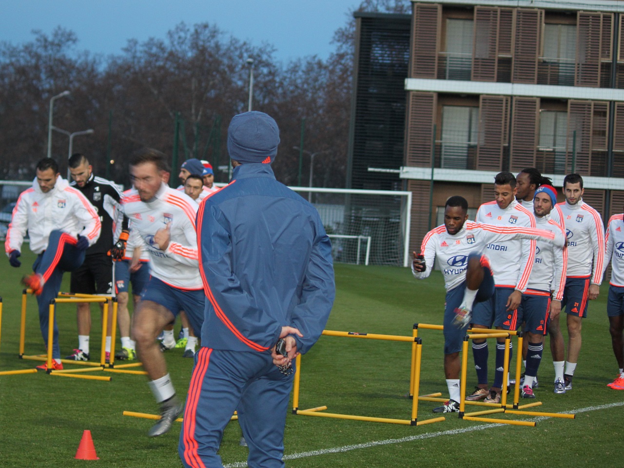 Coupe de la Ligue : l'OL dément vouloir faire l'impasse à Paris Coupe de la Ligue : l'OL dément vouloir faire l'impasse à Paris