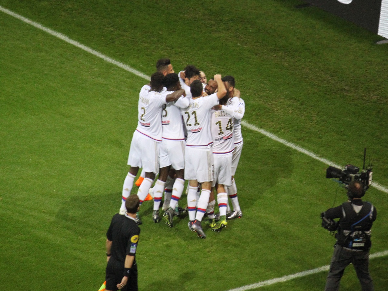 Un OL sublimé fait enfin tomber l'ogre PSG (2-1) Un OL sublimé fait enfin tomber l'ogre PSG (2-1)