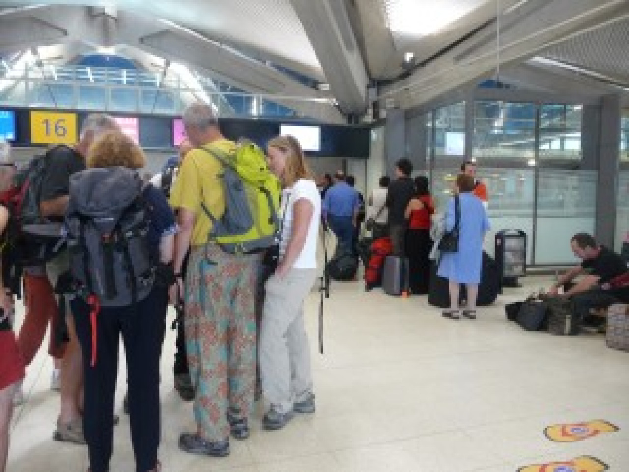 Après Roissy, des policiers à St Exupéry ? Après Roissy, des policiers à St Exupéry ?