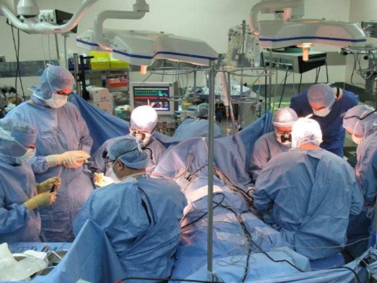 Berra et Bertrand au chevet de la lyonnaise victime d'une erreur médicale