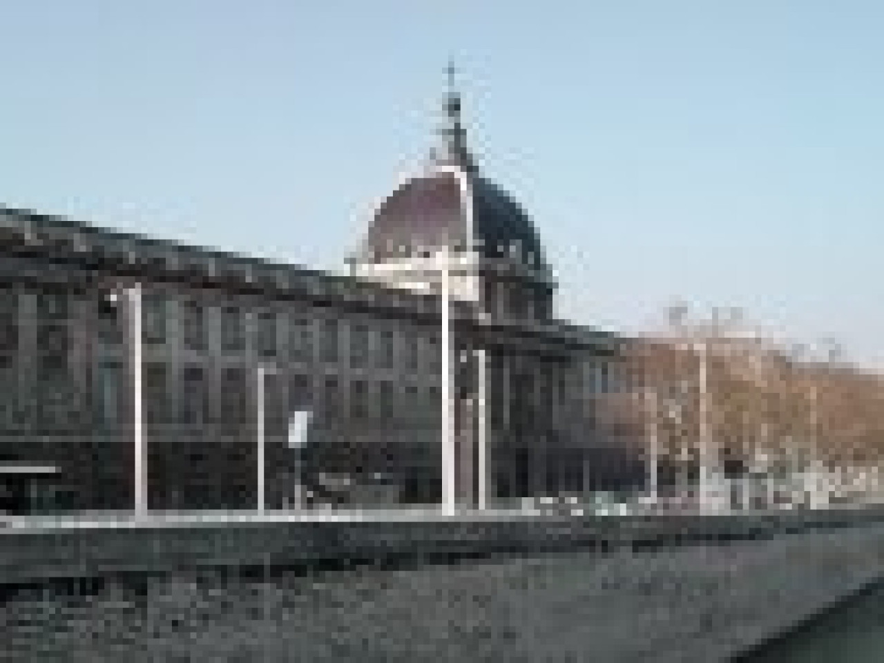 Fin des activités de l’Hôtel Dieu au premier semestre 2011