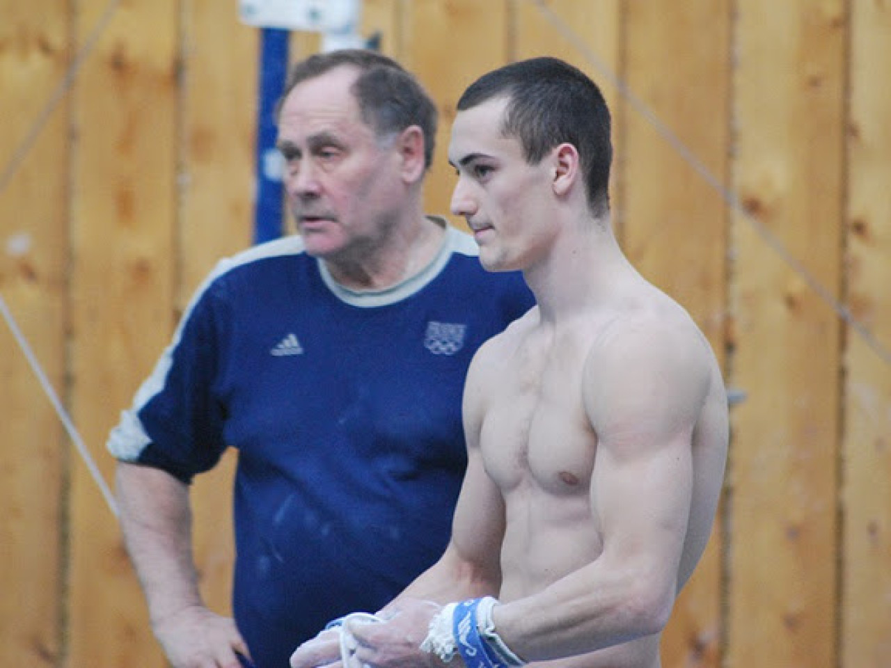 Cyril Tommasone vice-champion du monde aux arçons Cyril Tommasone vice-champion du monde aux arçons