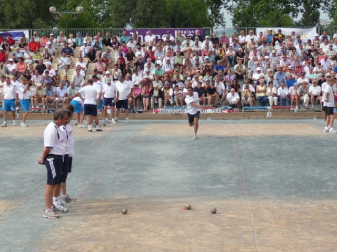 Dernier jour pour le tournoi de boule lyonnaise de la Pentec&ocirc;te