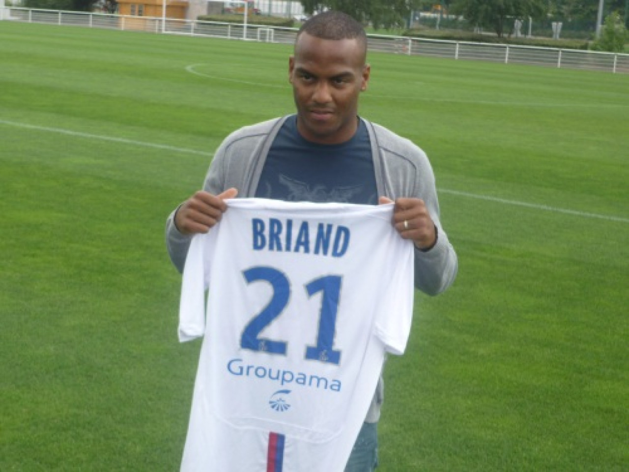 Des Lyonnais rassurés et rassurants en Angleterre Des Lyonnais rassurés et rassurants en Angleterre