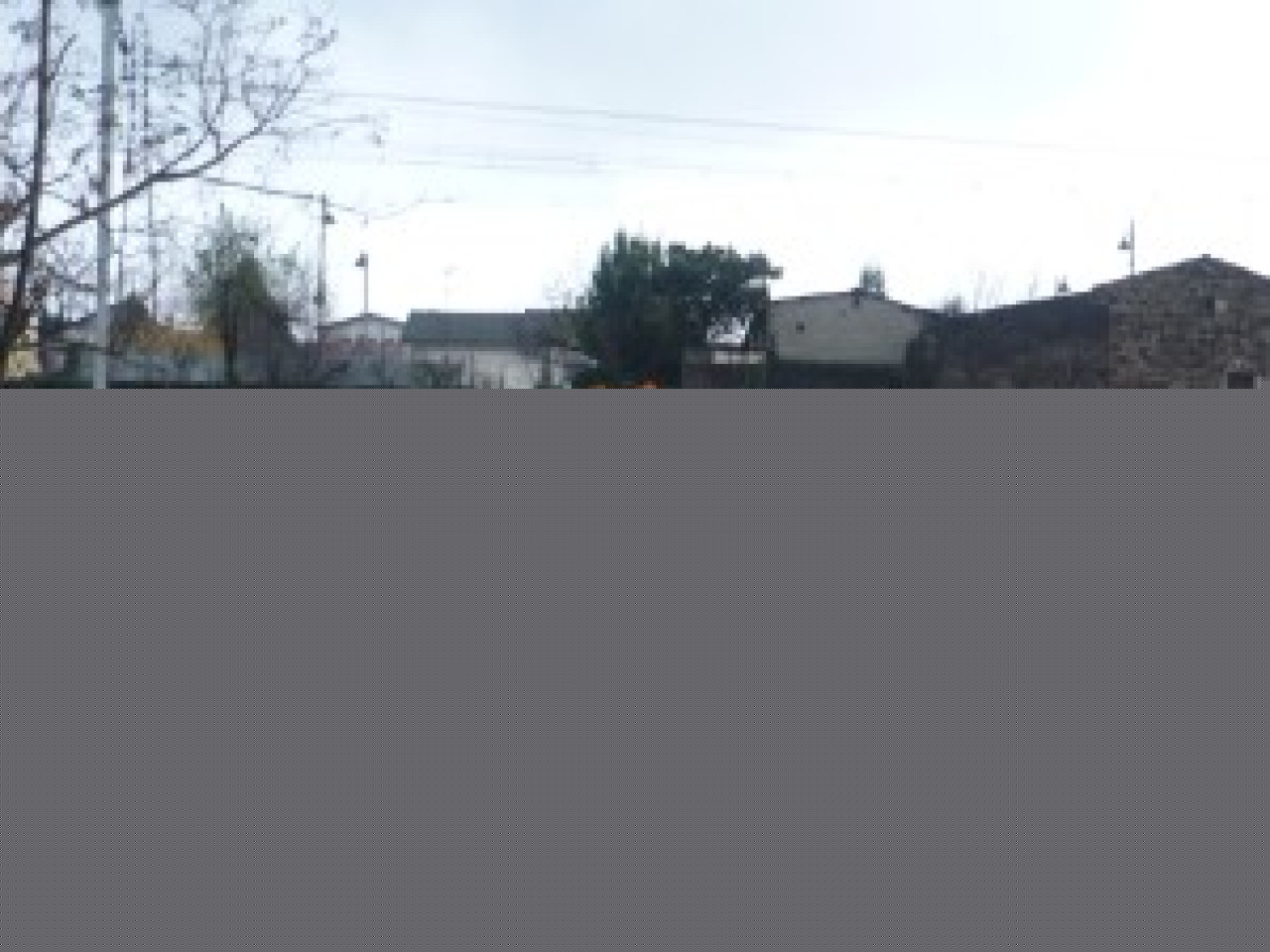 Des affrontements entre opposants à la future ligne de TGV Lyon-Turin et la police Des affrontements entre opposants à la future ligne de TGV Lyon-Turin et la police