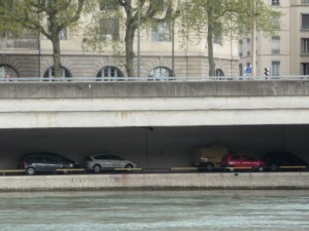 Des sondages archéologiques pour le parking Saint-Antoine Des sondages archéologiques pour le parking Saint-Antoine