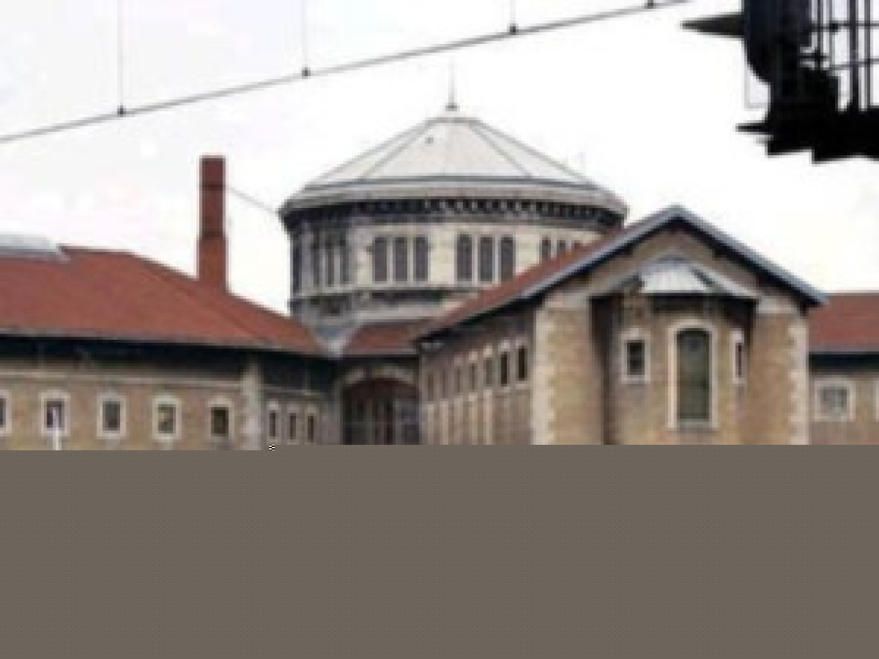 Deux Lyonnais aupr&egrave;s du contr&ocirc;leur de prison