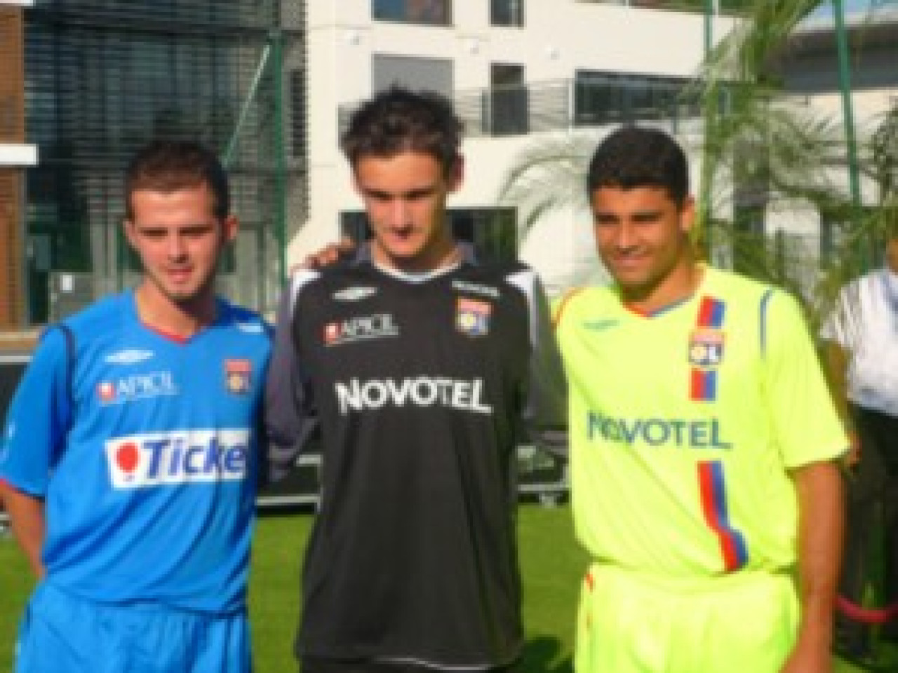 Du changement c&ocirc;t&eacute; maillot pour l&rsquo;OL