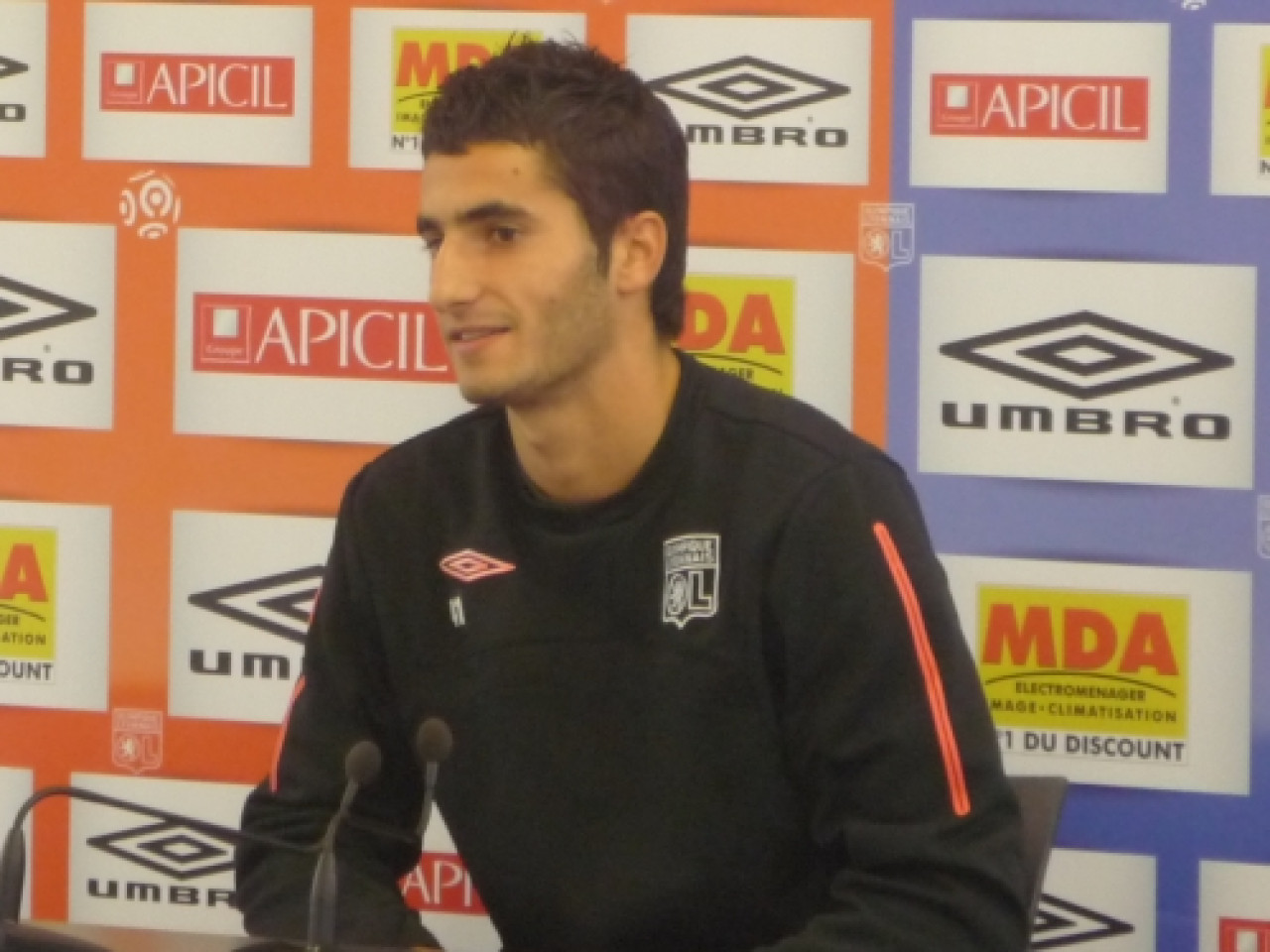 Football : Maxime Gonalons savoure ce qui lui arrive Football : Maxime Gonalons savoure ce qui lui arrive