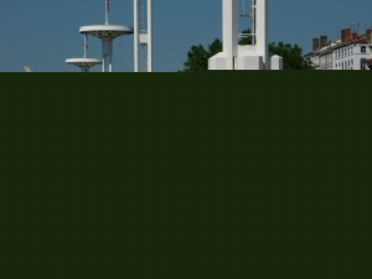 Grand lifting en vue pour la piscine du Rh&ocirc;ne