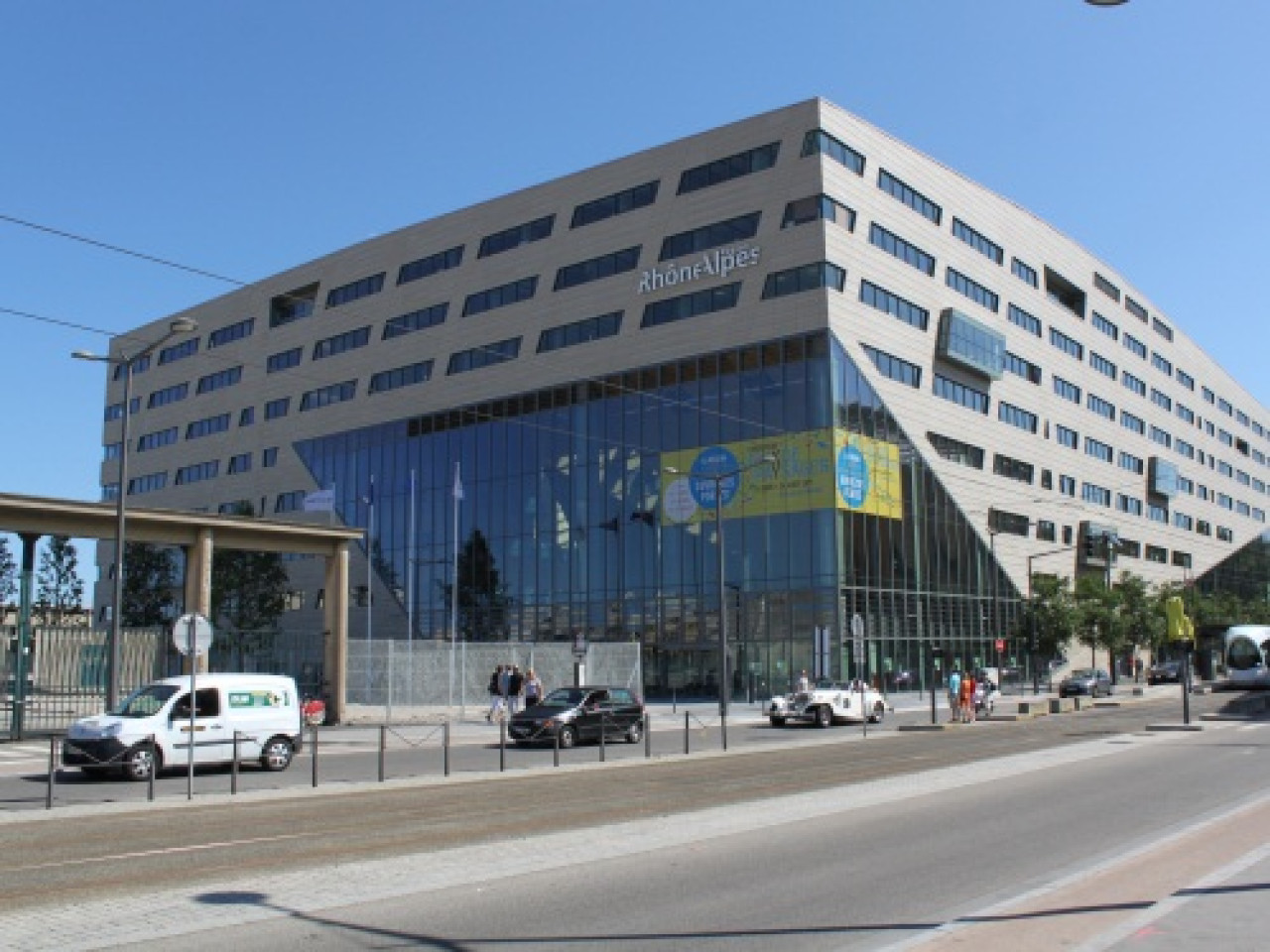 La Région Rhône-Alpes accueille le Parlement européen des jeunes La Région Rhône-Alpes accueille le Parlement européen des jeunes