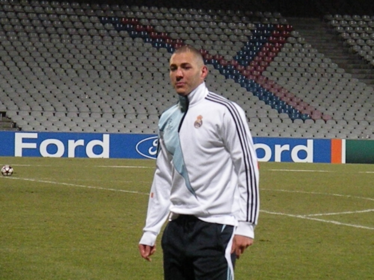 Le Brondillant Karim Benzema meilleur que Zidane Le Brondillant Karim Benzema meilleur que Zidane