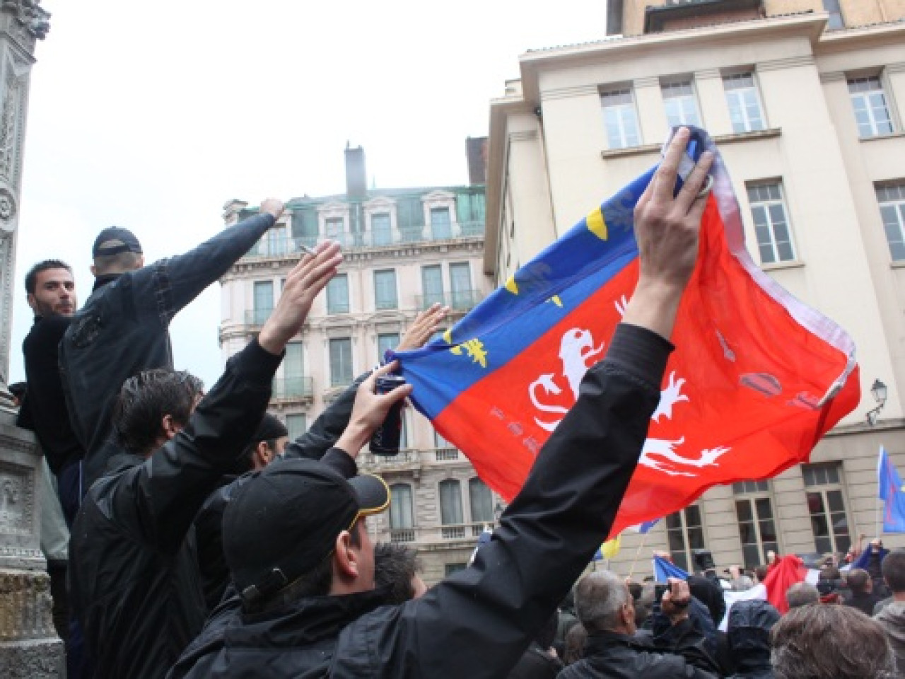 Le Collectif Vigilance 69 ne veut pas voir Alexandre Gabriac dans la rue Le Collectif Vigilance 69 ne veut pas voir Alexandre Gabriac dans la rue