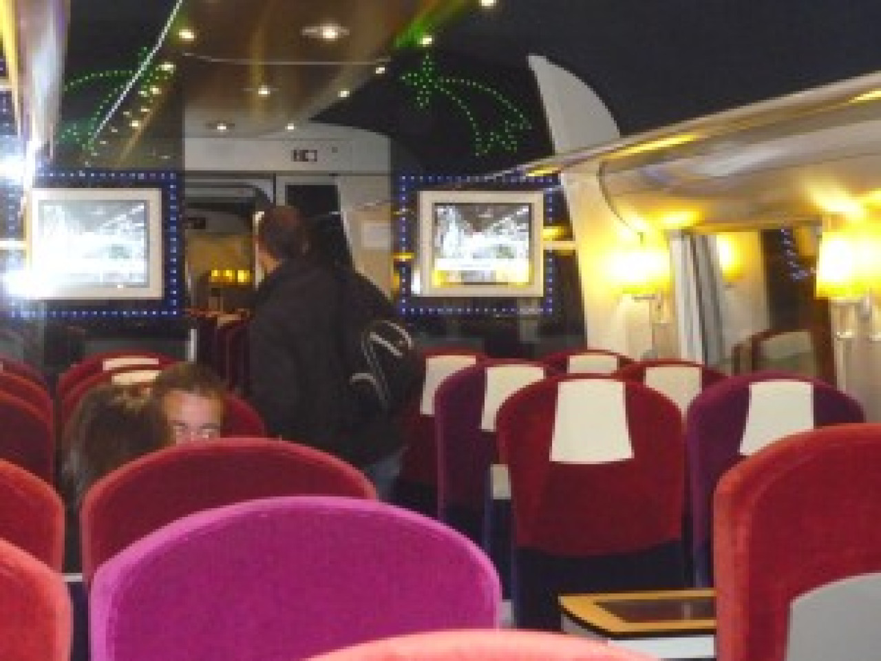 Le TER du futur présenté hier à Lyon Le TER du futur présenté hier à Lyon