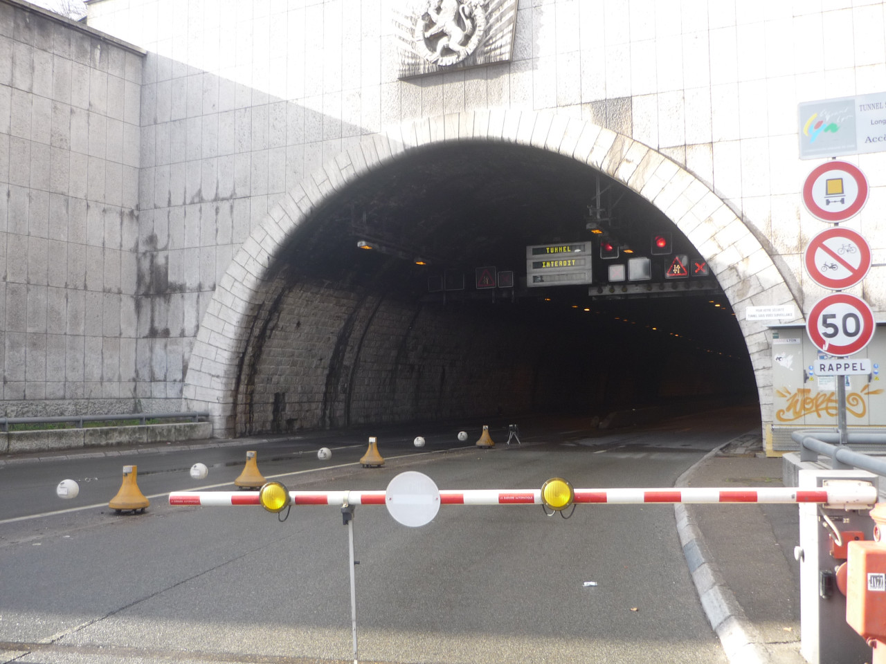 Le Tunnel de la Croix-Rousse ne rouvrira pas avant lundi prochain