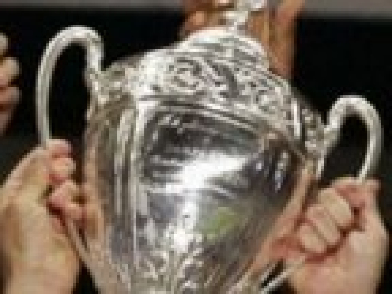 Les Lyonnais commenceront la d&eacute;fense de leur troph&eacute;e au stade du Roudourou