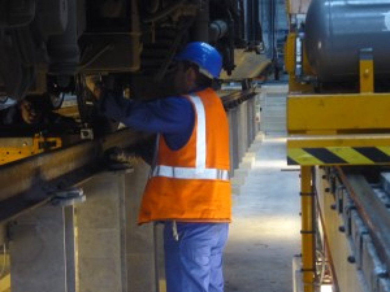 Les cheminots du technicentre d’Oullins font jouer leur droit de retrait dans l’un des ateliers