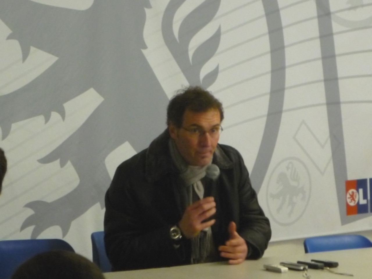 Les choses sérieuses commencent pour Laurent Blanc Les choses sérieuses commencent pour Laurent Blanc