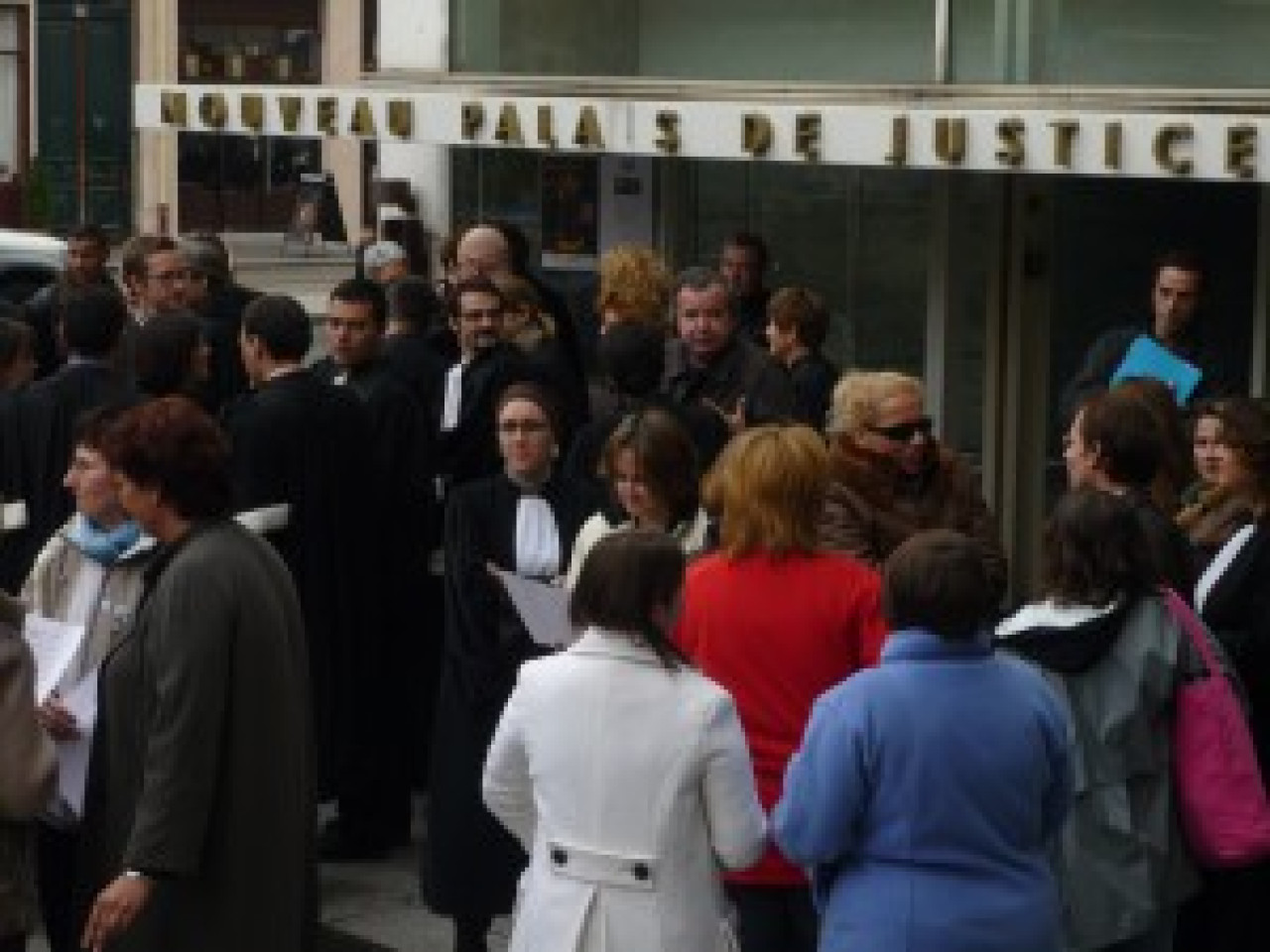 Les magistrats appellent à reprendre les audiences Les magistrats appellent à reprendre les audiences