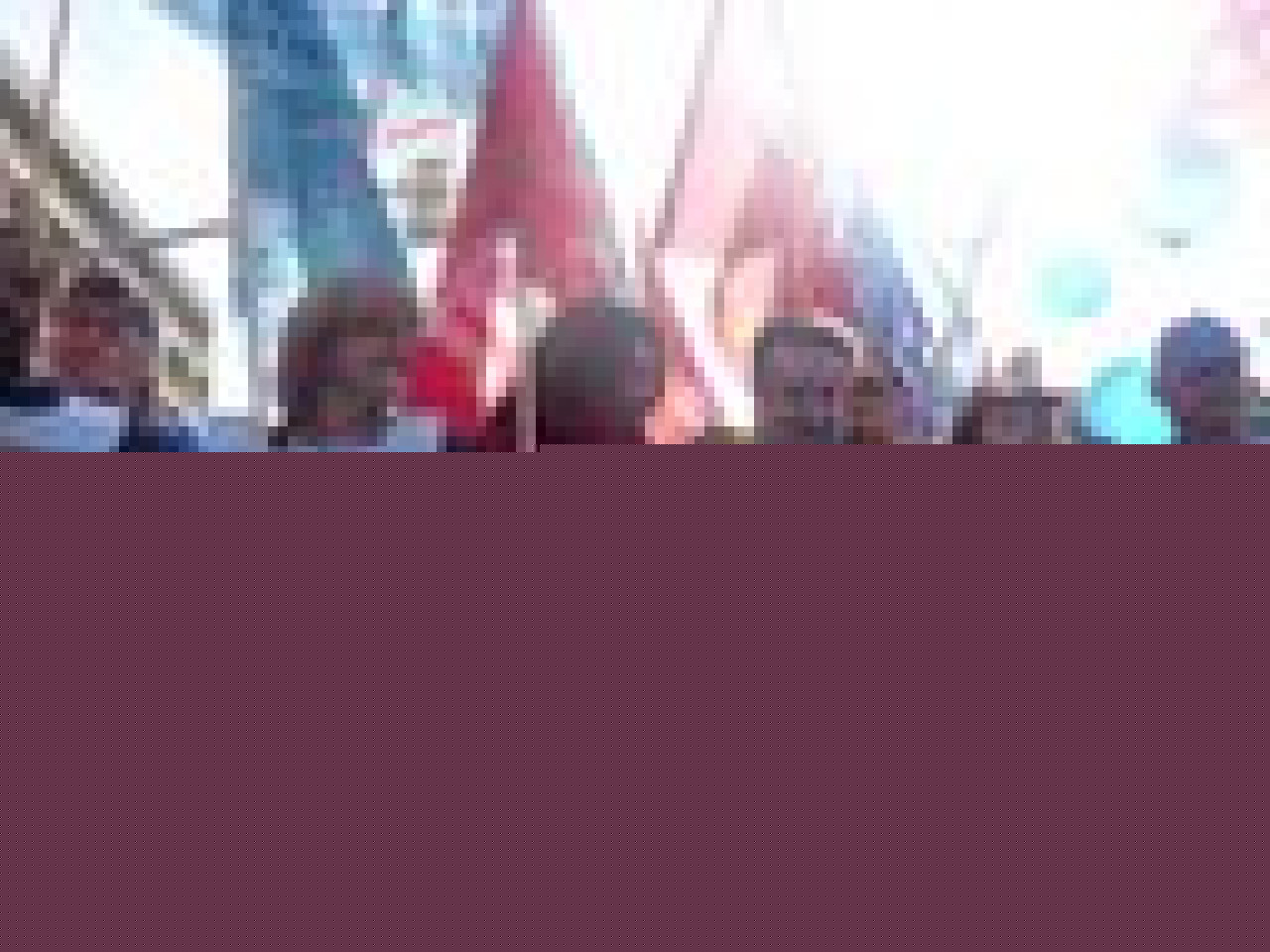 Les salariés de Manitowoc manifestent dans la Loire Les salariés de Manitowoc manifestent dans la Loire