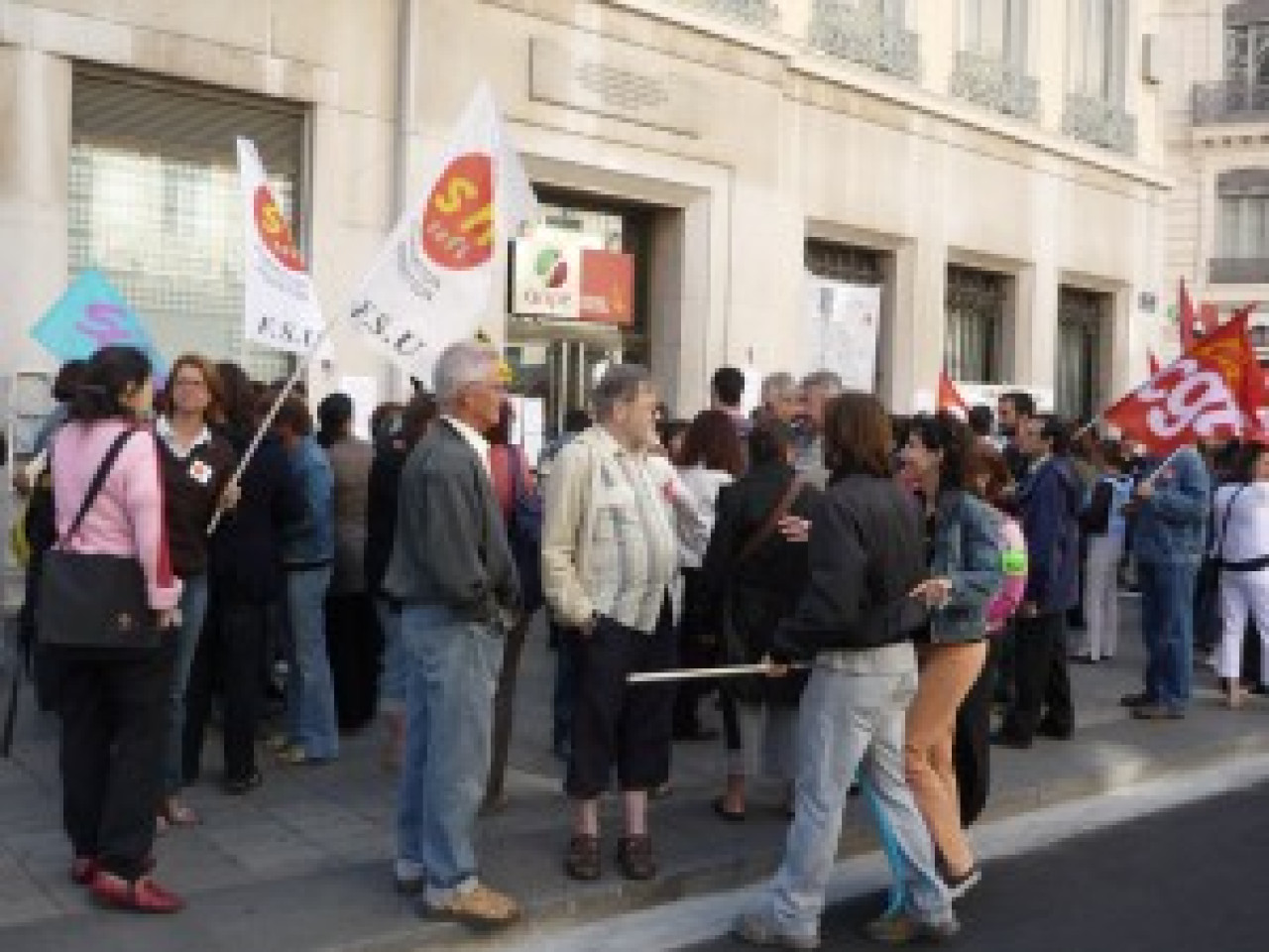 Les syndicats célèbrent à leur manière la fête nationale Les syndicats célèbrent à leur manière la fête nationale