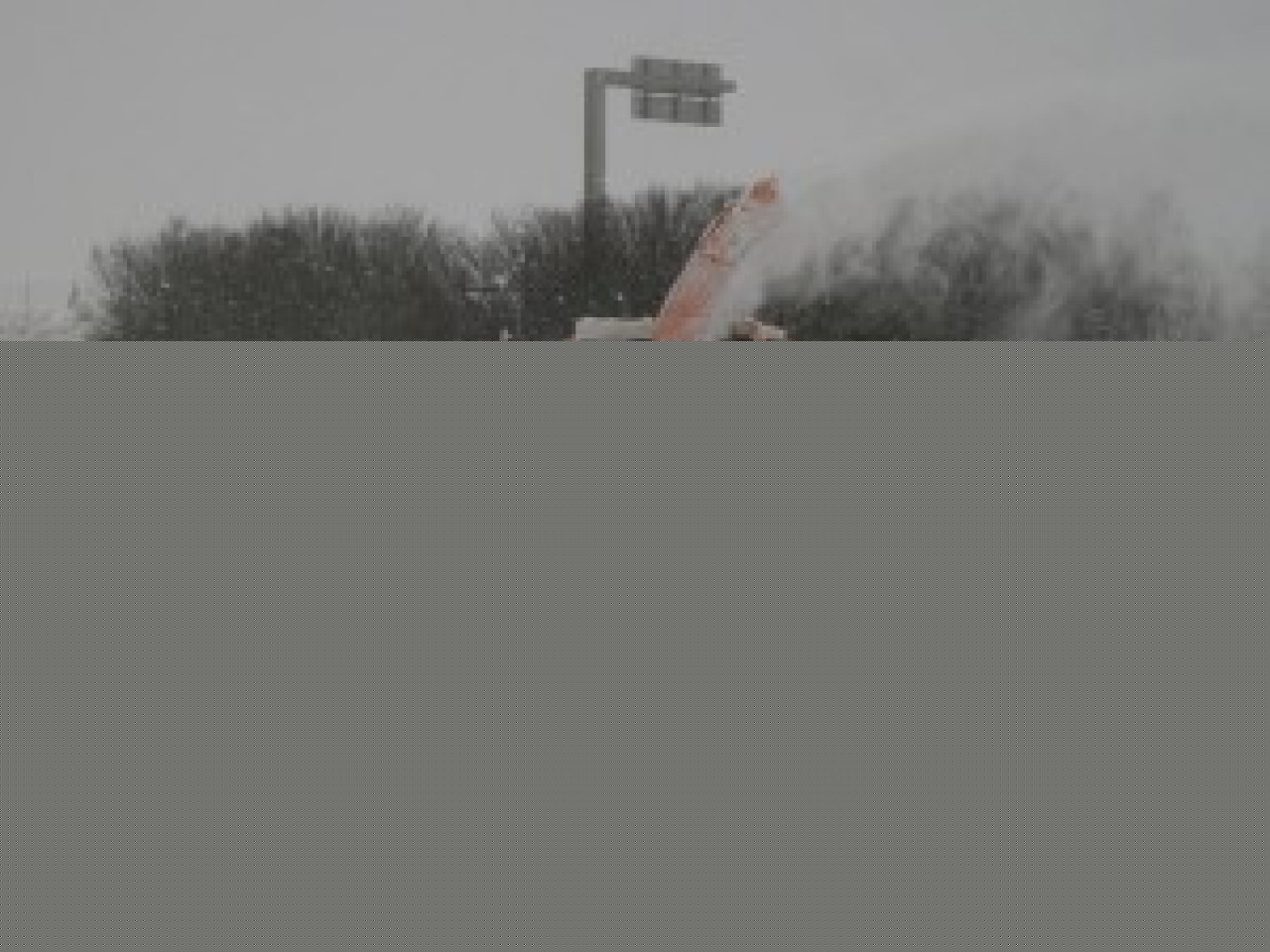 Neige et verglas : 700 agents mobilisés dans le Rhône Neige et verglas : 700 agents mobilisés dans le Rhône