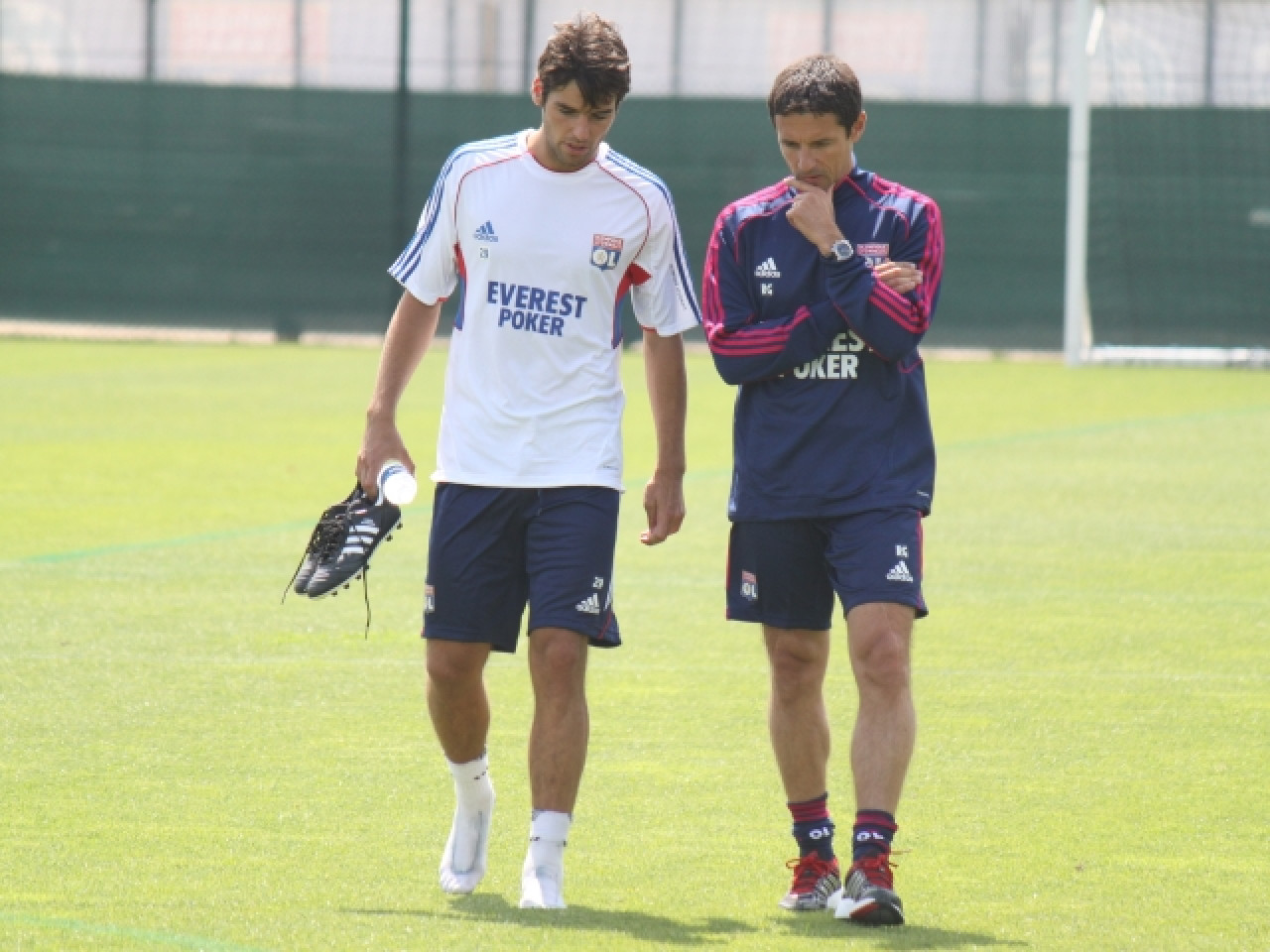 OL : Yoann Gourcuff sera finalement opéré de la cheville mercredi OL : Yoann Gourcuff sera finalement opéré de la cheville mercredi