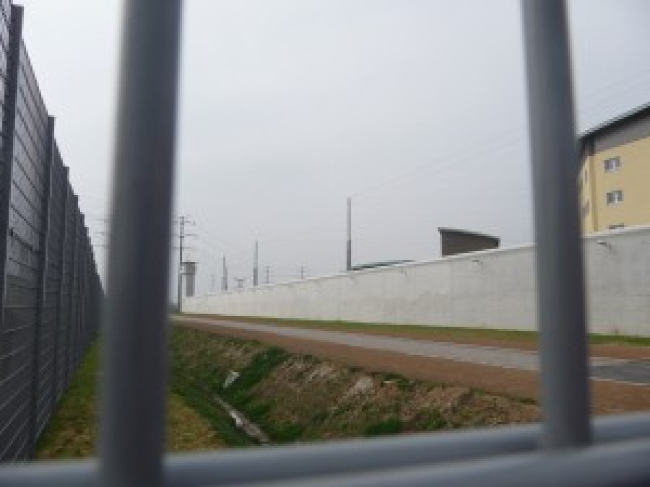 Plusieurs cas suspects de grippe A à la prison de Lyon-Corbas