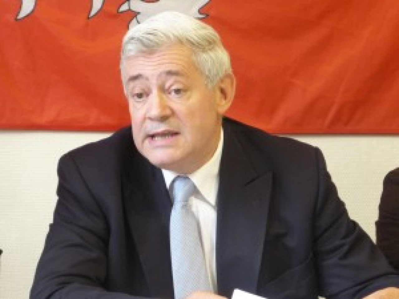 R&eacute;gionales : Bruno Gollnisch sillonne les routes de Rh&ocirc;ne-Alpes