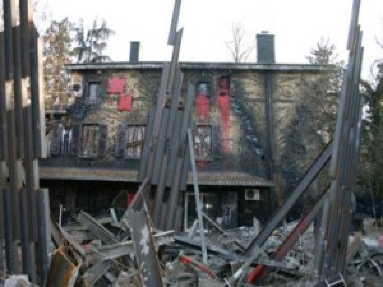 Remise en &eacute;tat requise au proc&egrave;s de la Demeure du Chaos