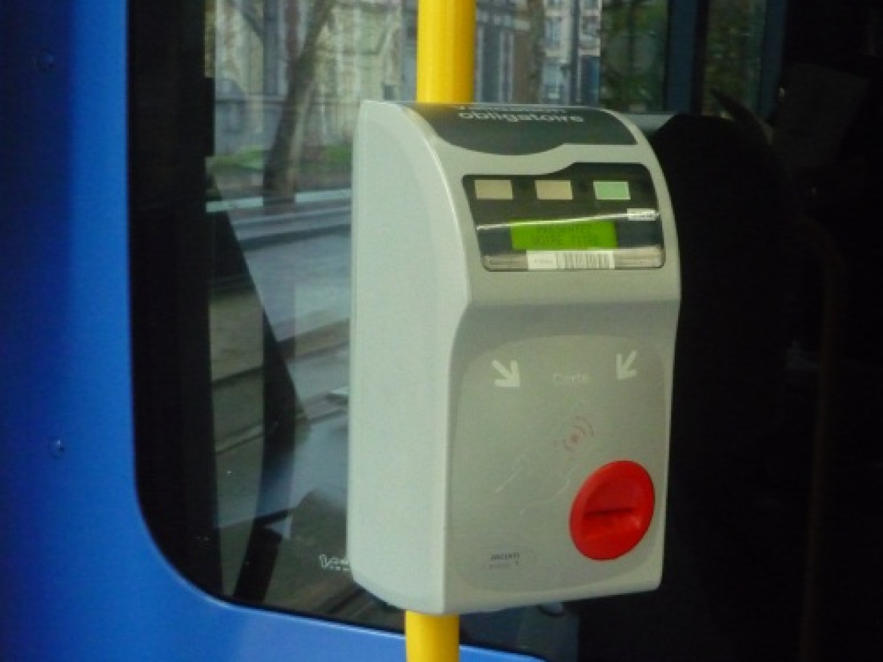 Un SDF sans titre de transport tente de prendre la fuite Un SDF sans titre de transport tente de prendre la fuite