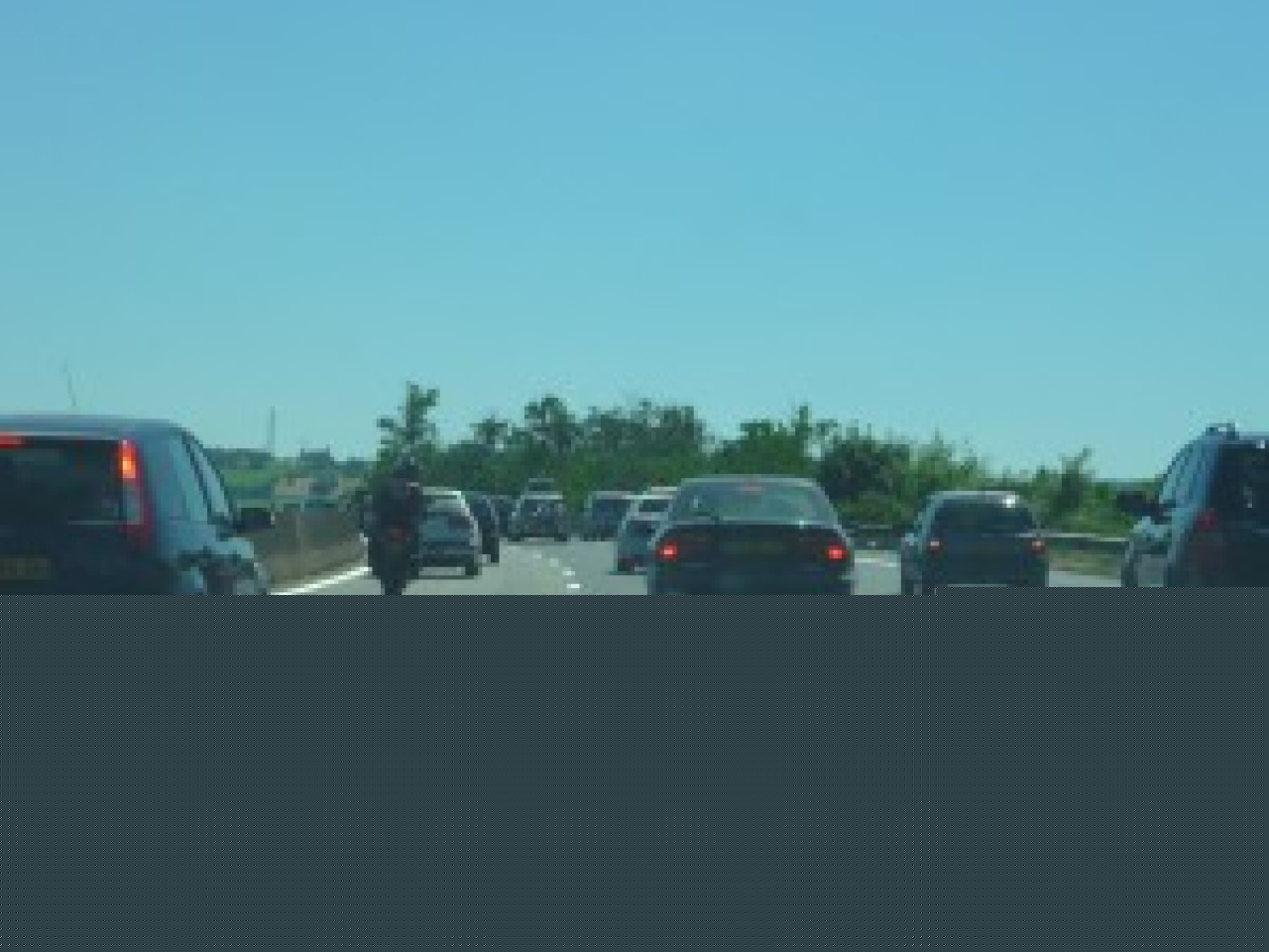 Un conducteur a semé la panique sur l'A6 dimanche après-midi Un conducteur a semé la panique sur l'A6 dimanche après-midi